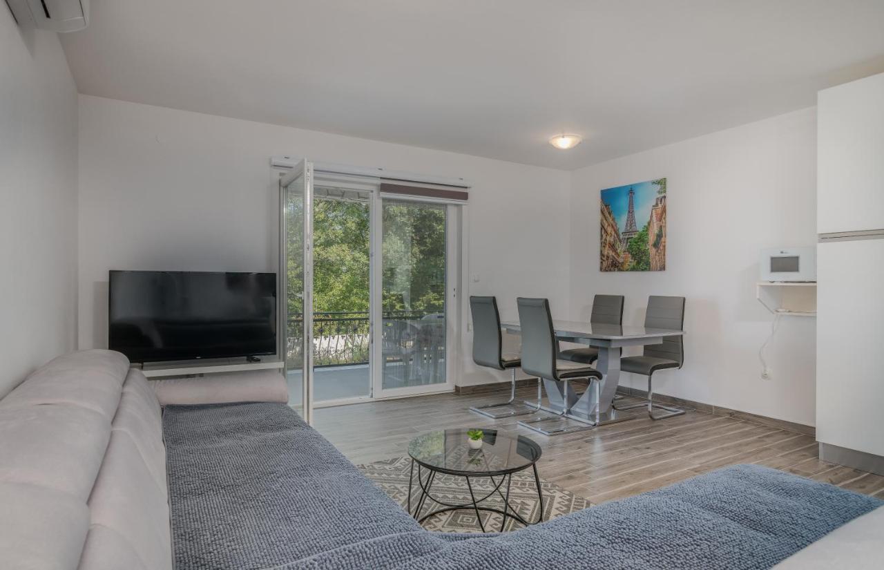 Apartment Diva Sveti Vid-Miholjice ภายนอก รูปภาพ